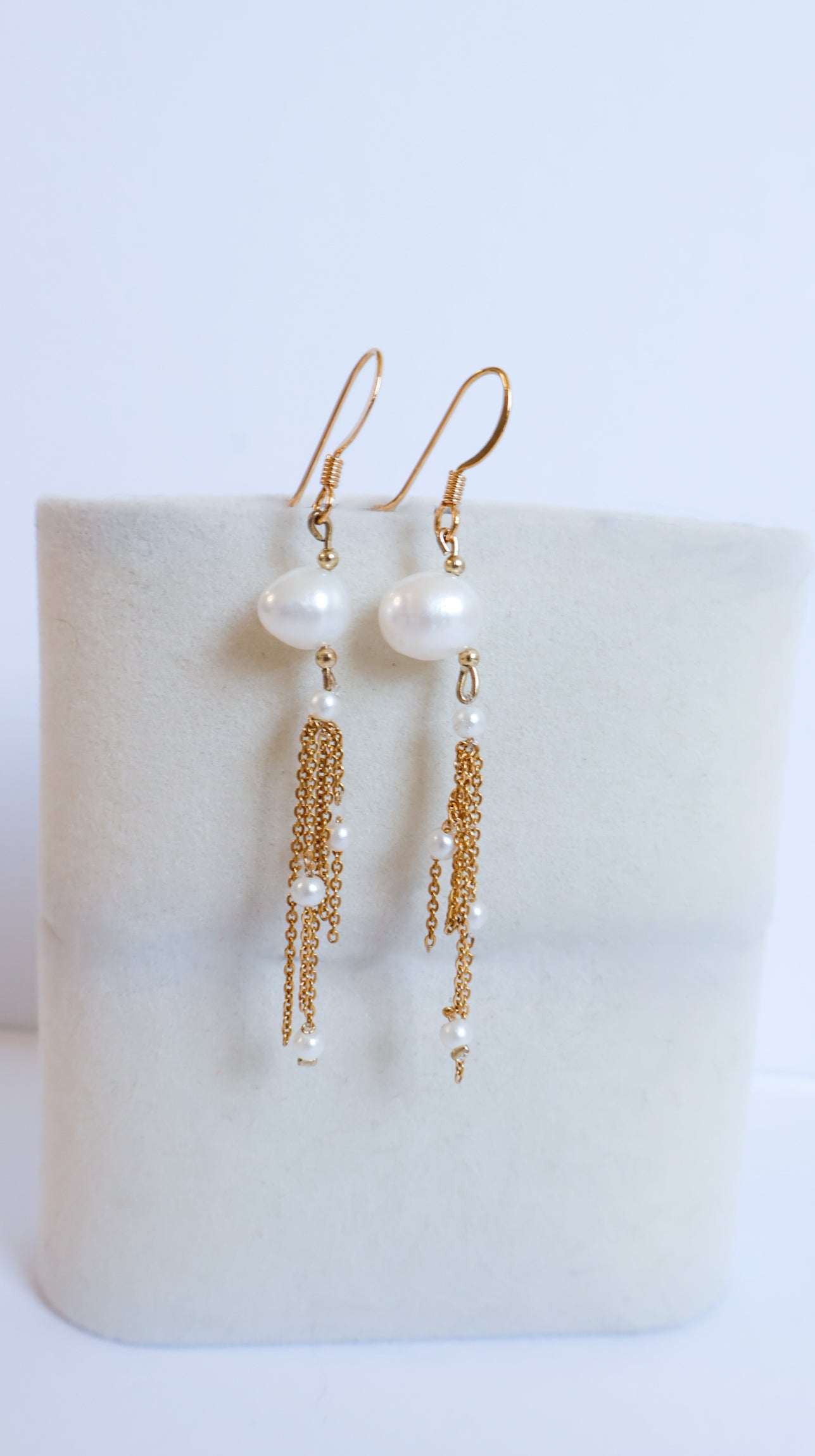 Paire de boucles d'oreilles Méduse en perle d'eau douce Grade AA, acier inoxydable 316L et plaqué or 18K