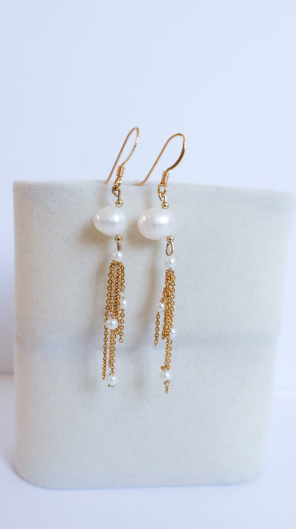 Paire de boucles d'oreilles Méduse en perle d'eau douce Grade AA, acier inoxydable 316L et plaqué or 18K