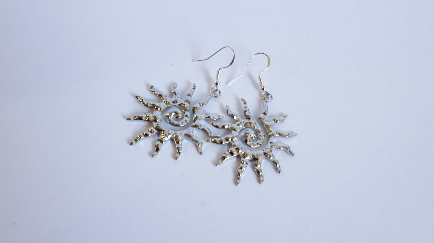 Boucles argent forme soleil été indien