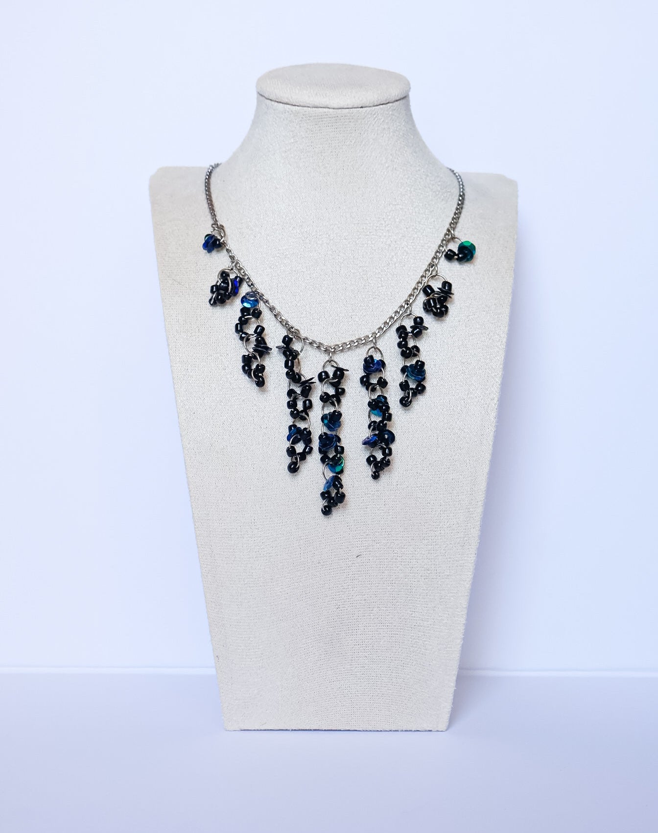 Collier Raven