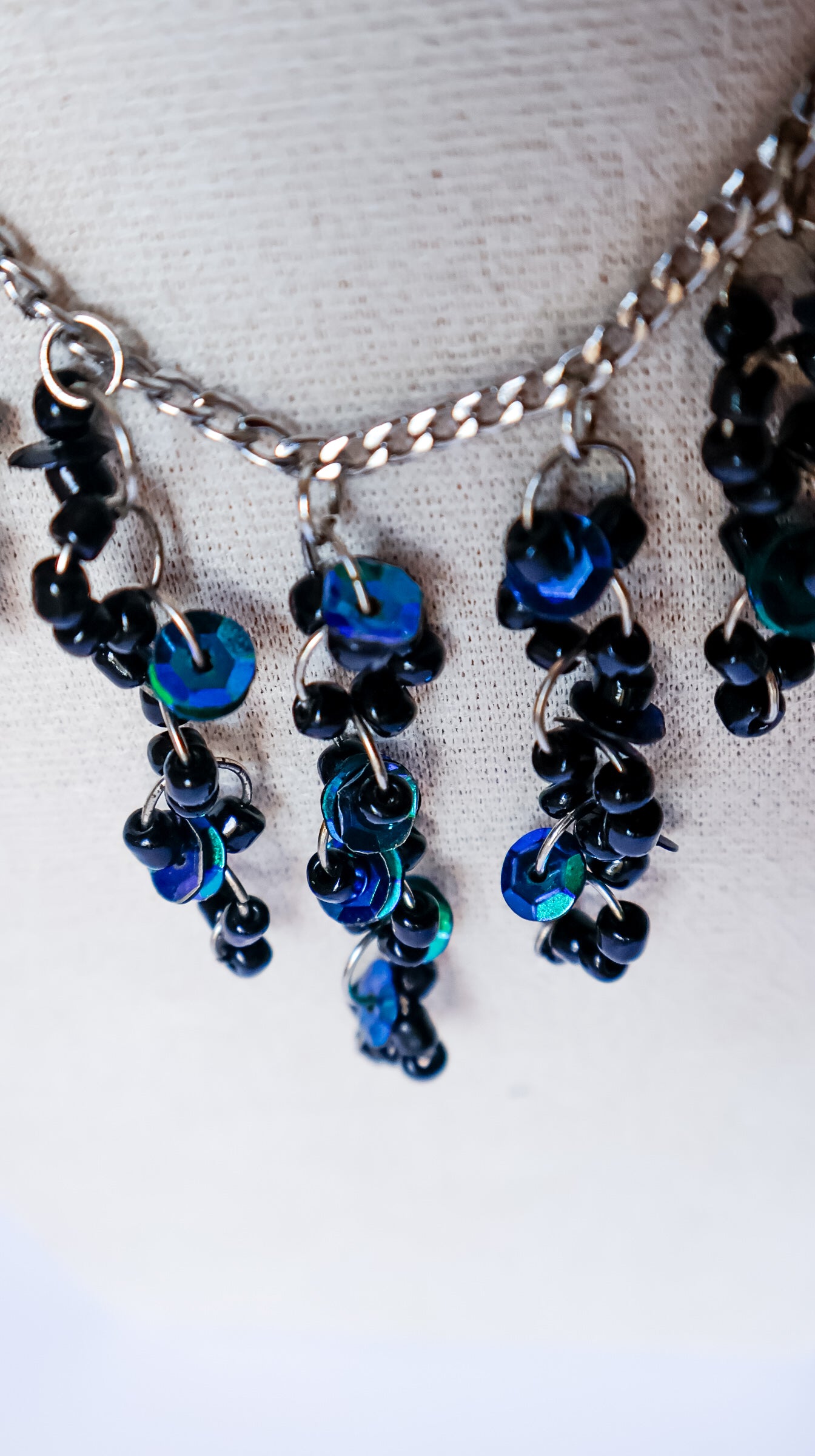Collier Raven