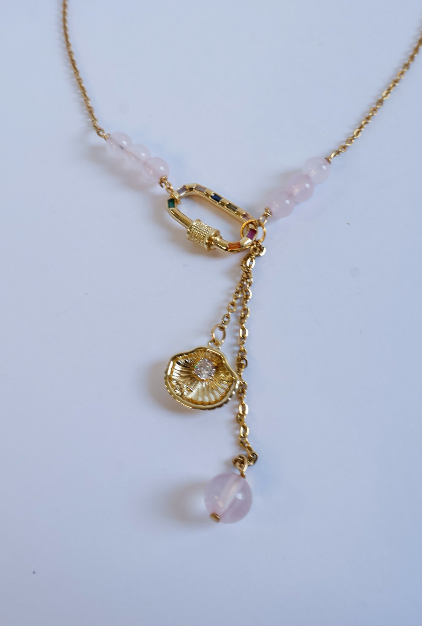 Accessoire chaîne de corps Haléa coquillage et quartz rose