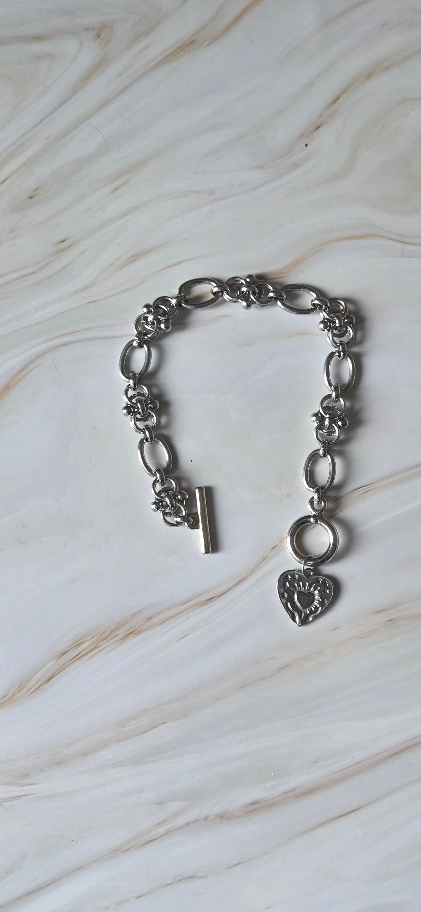 Détail maillons larges bracelet Heartbreaker
