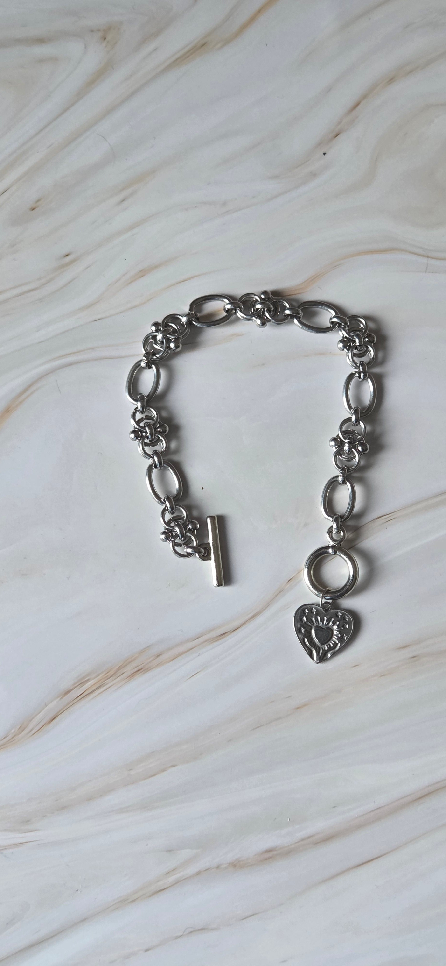 Détail maillons larges bracelet Heartbreaker